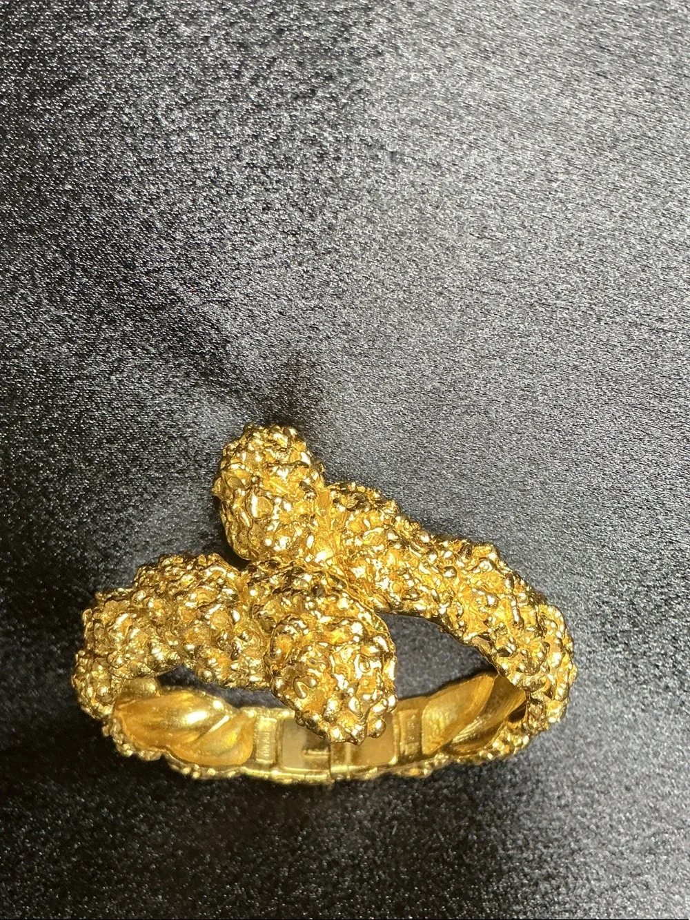 N/A textured gold